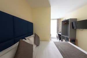 thumbnail: Room