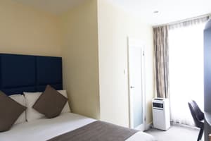 thumbnail: Room