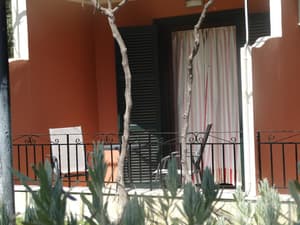 thumbnail: Balcony