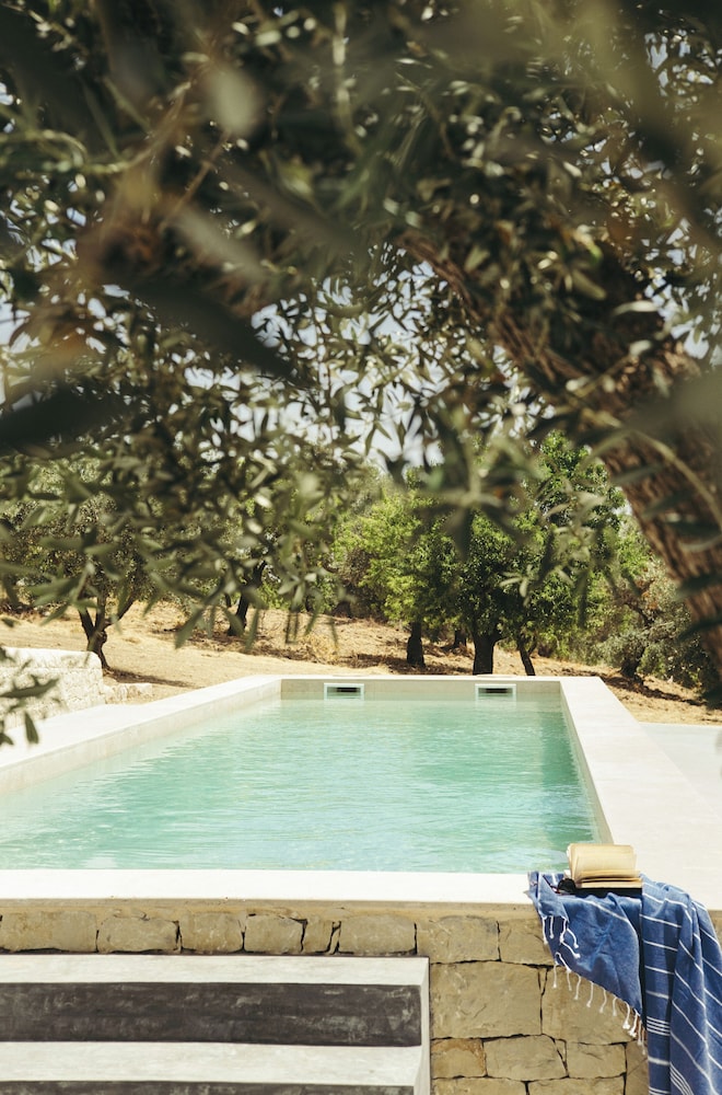 Private pool