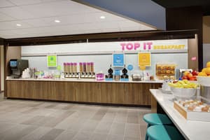 thumbnail: Breakfast area