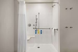 thumbnail: Bathroom shower