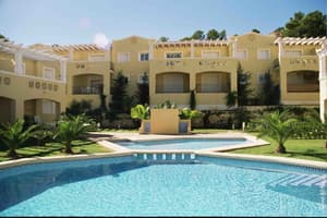 thumbnail: Outdoor pool