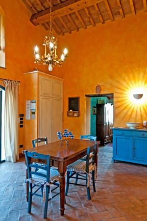 thumbnail: In-room dining