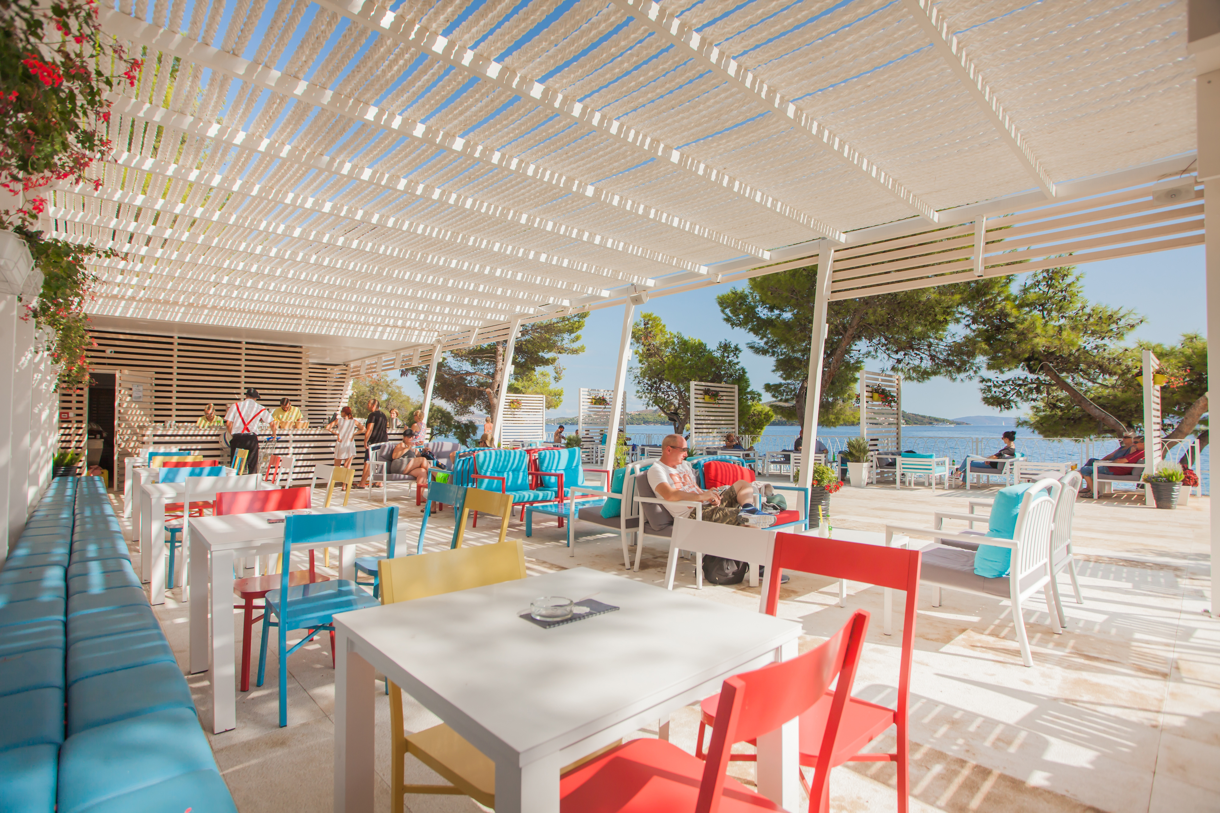 Restaurant-cafeteria
