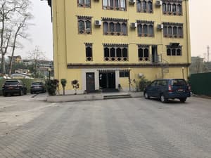thumbnail: Parking