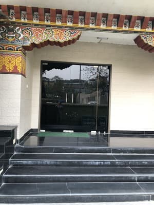 thumbnail: Front of property