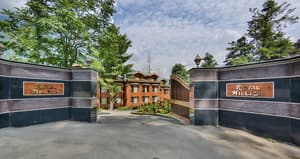 thumbnail: Property entrance