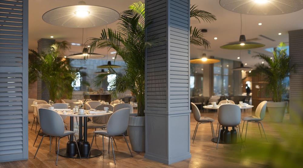 Restaurant-cafeteria