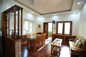 thumbnail: In-room dining