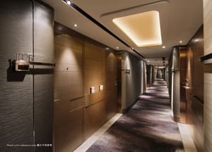 thumbnail: Interior