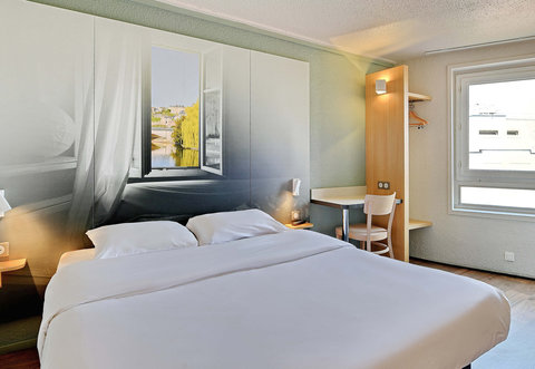 Hotel Le Mans Centre Double Room