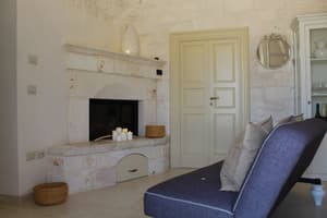 thumbnail: Interior detail