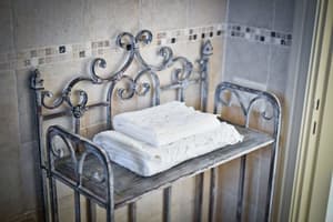 thumbnail: Bathroom amenities