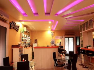 thumbnail: Restaurant