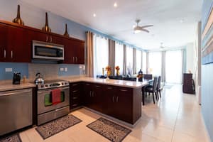 thumbnail: In-room dining