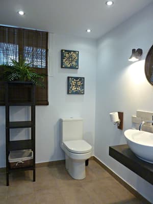 thumbnail: Bathroom