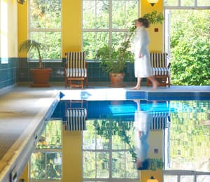 thumbnail: Pool