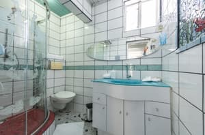 thumbnail: Bathroom