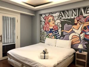 thumbnail: Room