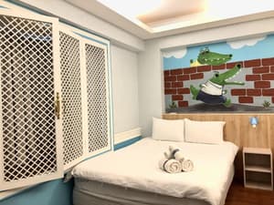 thumbnail: Room