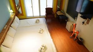 thumbnail: Room