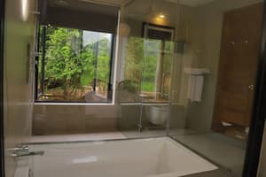 thumbnail: Courtyard view