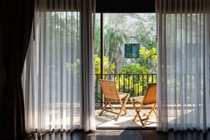 thumbnail: Balcony