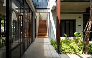 thumbnail: Exterior