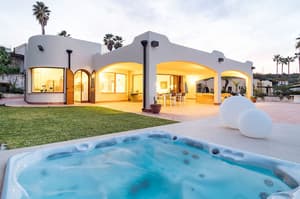 thumbnail: Exterior
