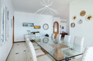 thumbnail: In-room dining