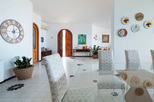 thumbnail: In-room dining