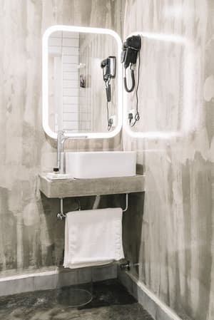 thumbnail: Bathroom