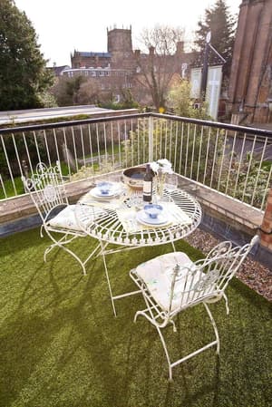 thumbnail: Balcony