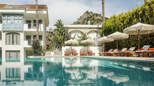 thumbnail: Front of property
