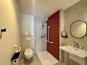 thumbnail: Bathroom