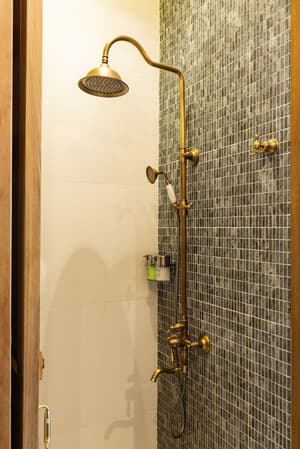 thumbnail: Bathroom shower