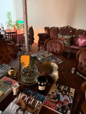 thumbnail: Restaurant