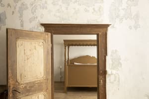 thumbnail: Interior detail