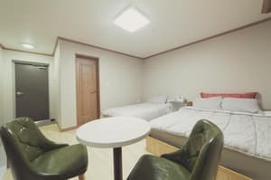 thumbnail: Room