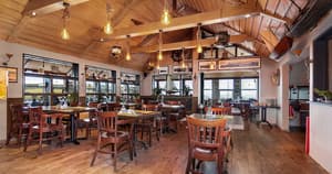 thumbnail: Family dining