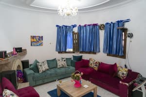 thumbnail: Lobby sitting area