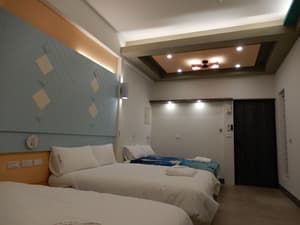 thumbnail: Room