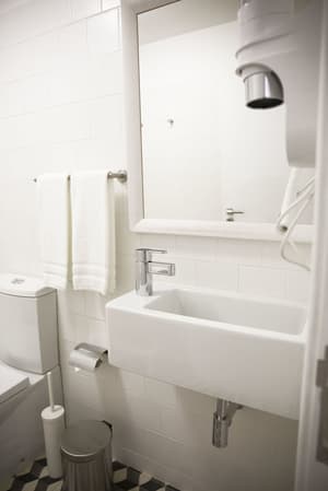 thumbnail: Bathroom sink