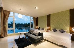 thumbnail: Room