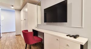 thumbnail: 169475479.jpg