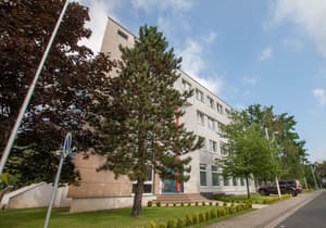 thumbnail: Exterior