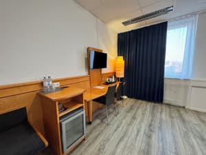 thumbnail: Room