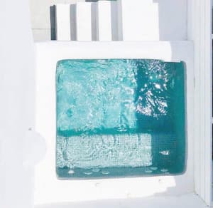 thumbnail: Exterior detail