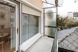 thumbnail: Balcony